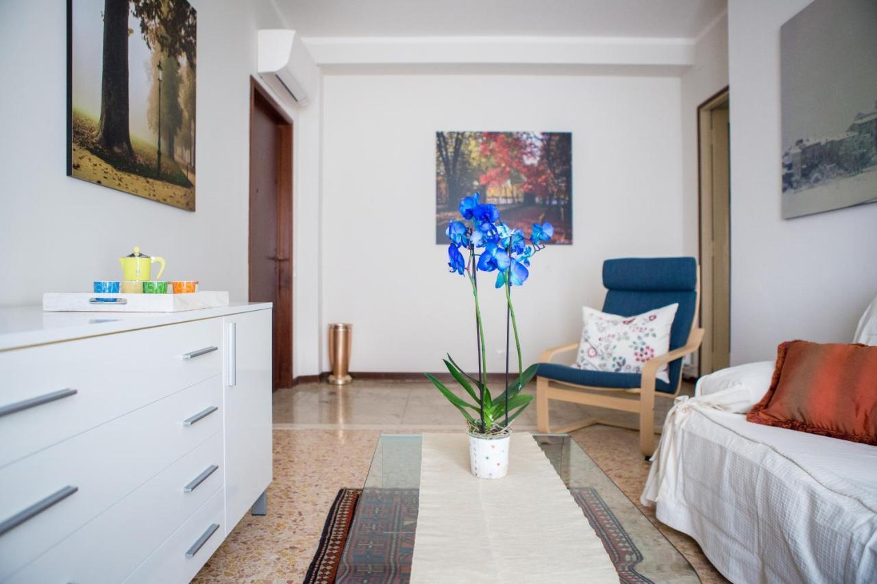 Parma A Due Passi Dal Duomo Apartment Eksteriør bilde